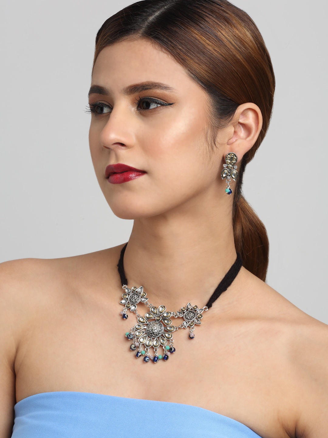 

Sangria Silver-Toned & Blue Silver-Plated Stone-Studded Jewellery Set