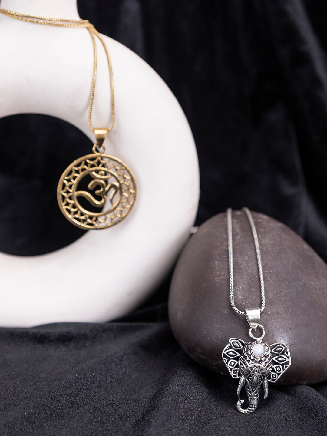 

Studio One Love Set of 2 Pendants, Silver