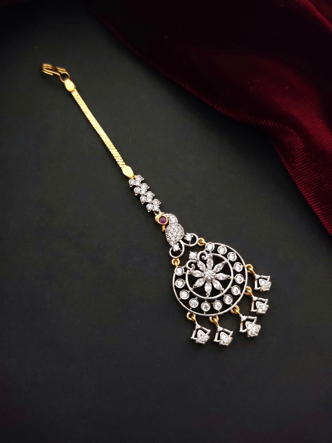 

Pihtara Jewels Gold-Plated AD Stone-Studded Maang Tikka