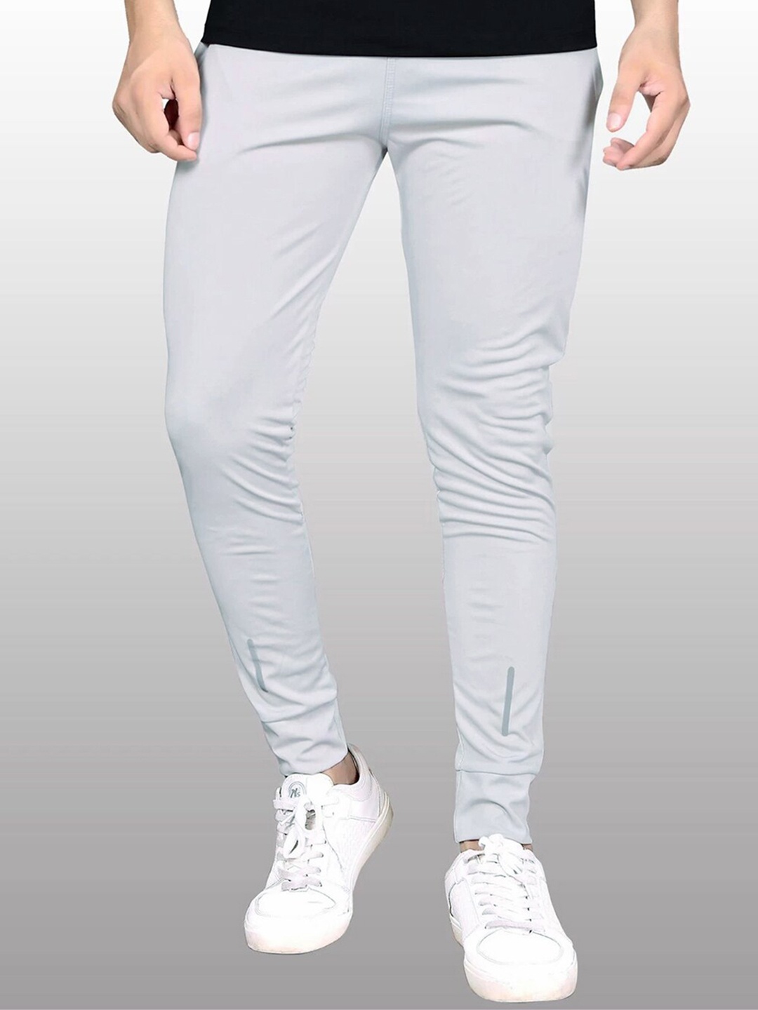 

Selvia Men Cuffed Mid Rise Joggers, White