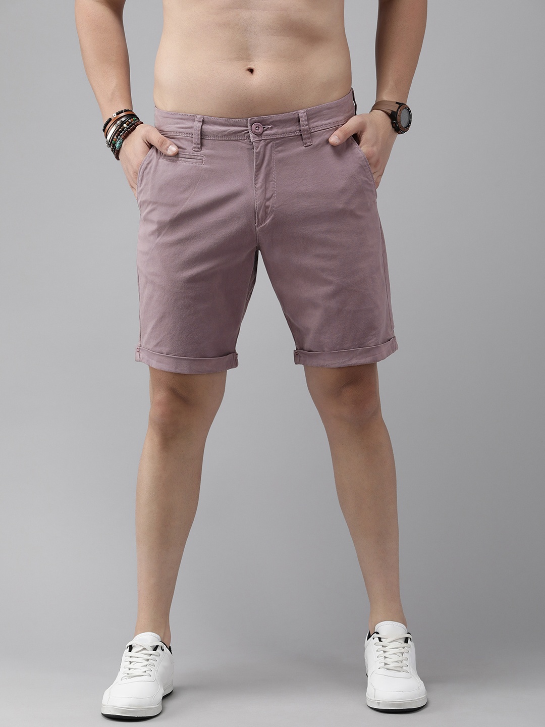 

Roadster Men Solid Regular Shorts, Mauve