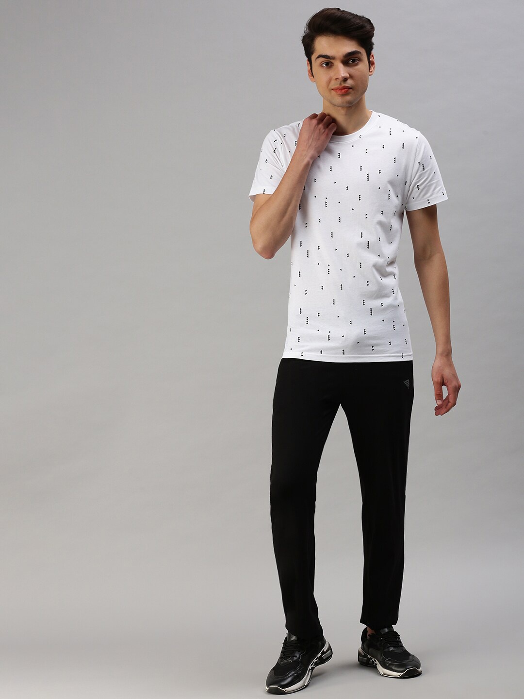 

Unibro Round Neck Printed Comfort Pure Cotton T-shirt with Trousers, Black