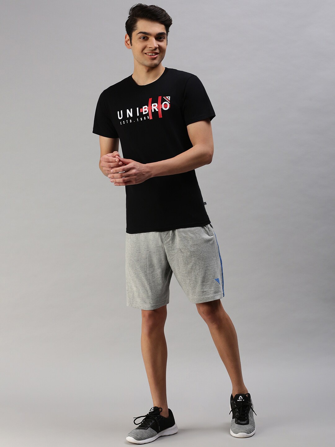 

Unibro Typography Printed Cotton T-shirt With Shorts, Black