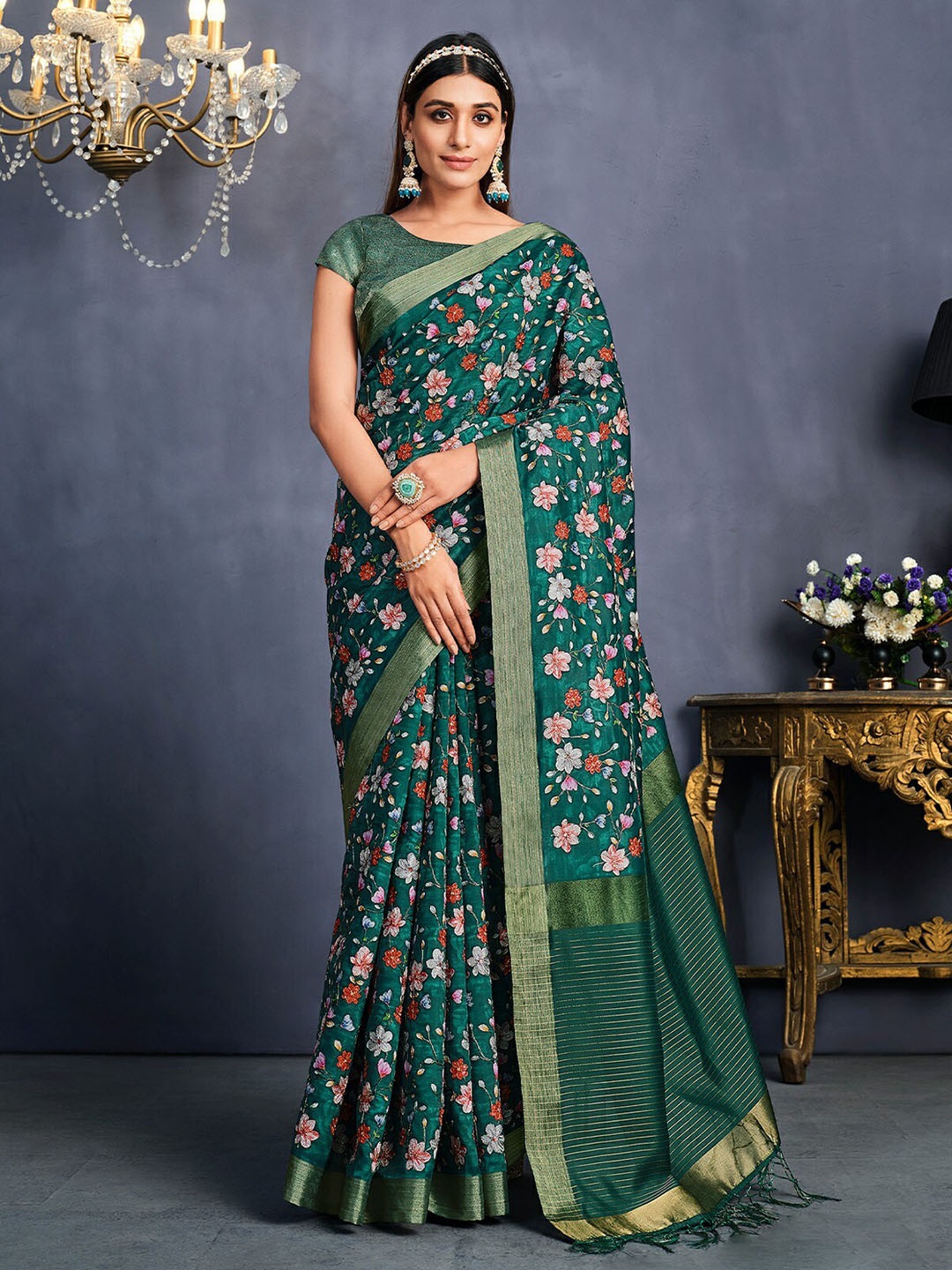 

ODETTE Floral Printed Zari Silk Blend Saree, Green
