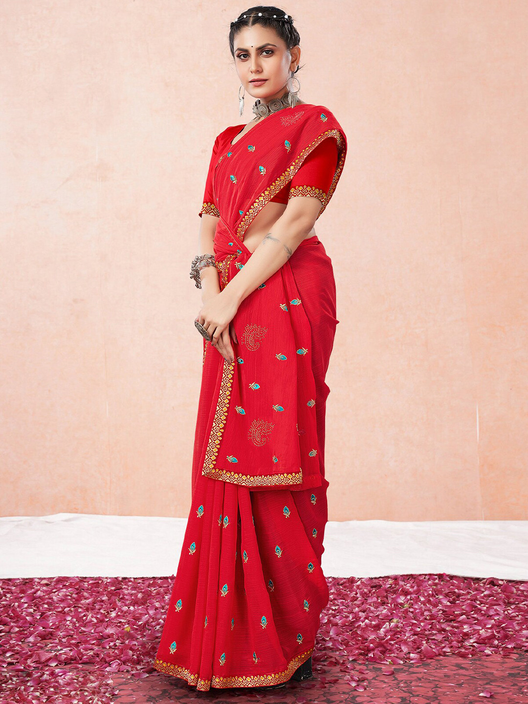 

ODETTE Floral Embroidered Saree, Red