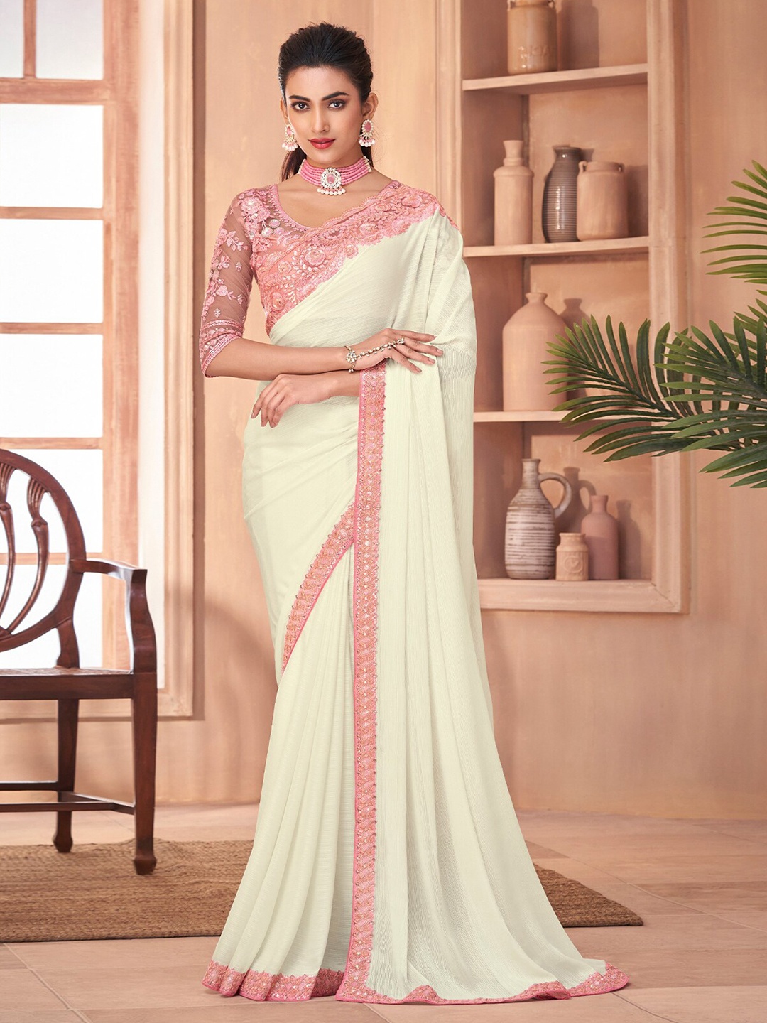 

ODETTE Silk Blend Saree With Embroidered Border, White