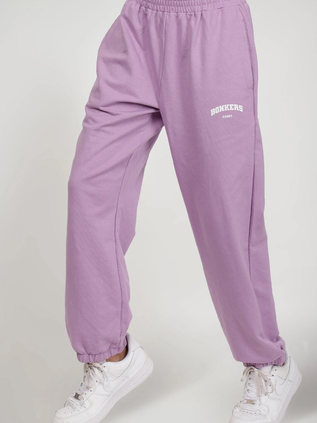 

Bonkers Corner Women Lavender Cotton Joggers, Purple