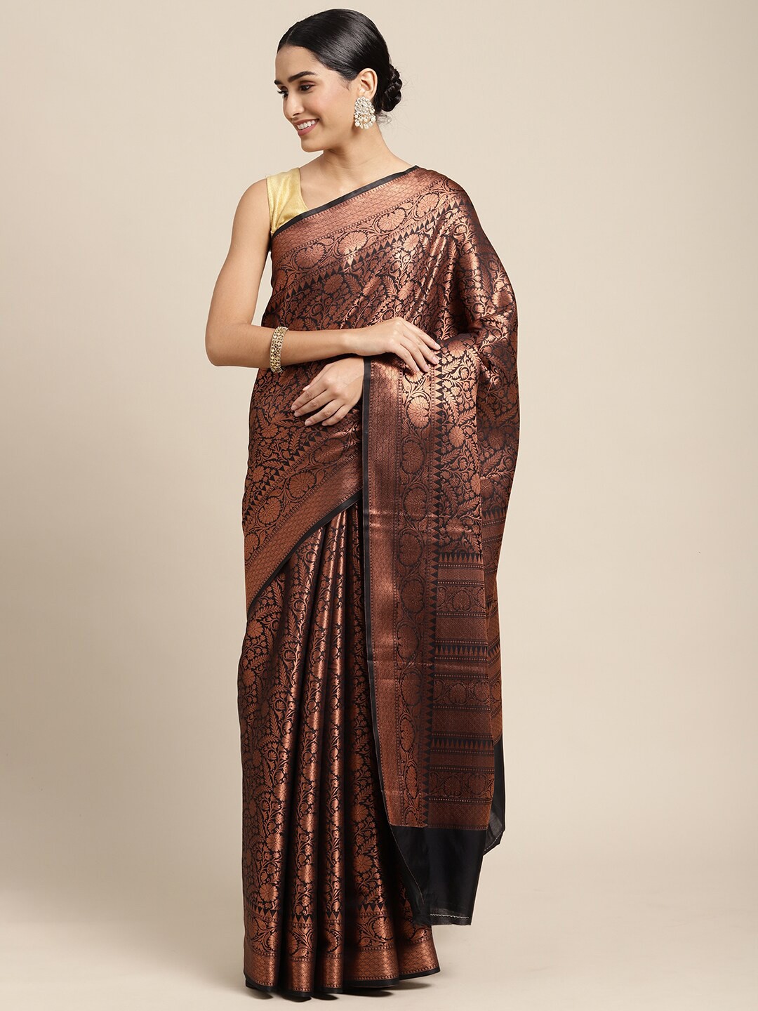 

HOUSE OF BEGUM Floral Woven Design Zari Kanjeevaram Saree, Brown