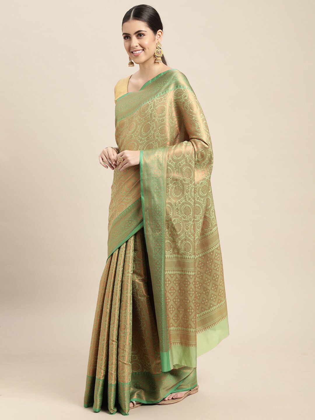 

HOUSE OF BEGUM Floral Woven Design Zari Kanjeevaram Saree, Beige