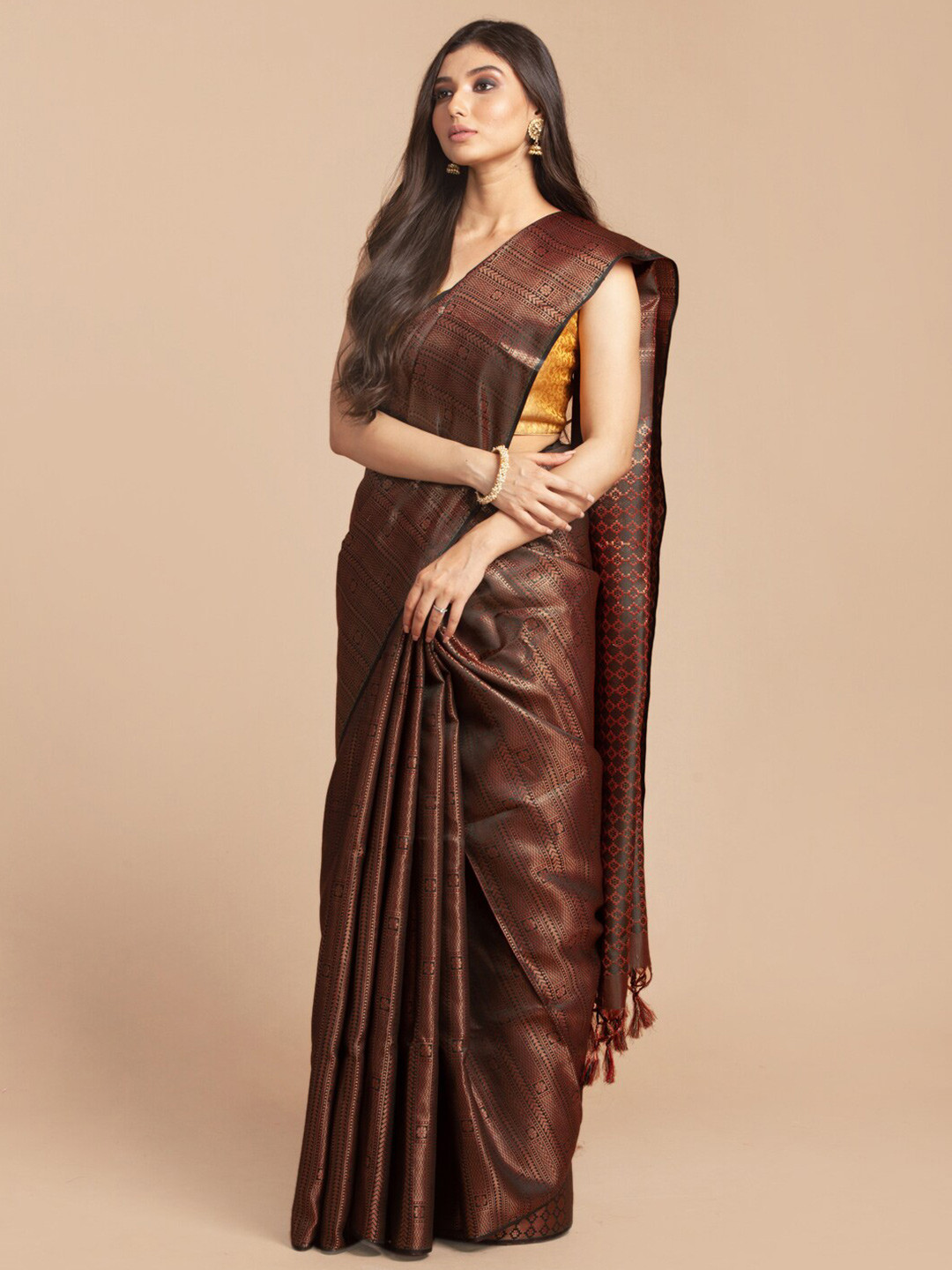 

HOUSE OF BEGUM Floral Woven Design Zari Kanjeevaram Saree, Brown