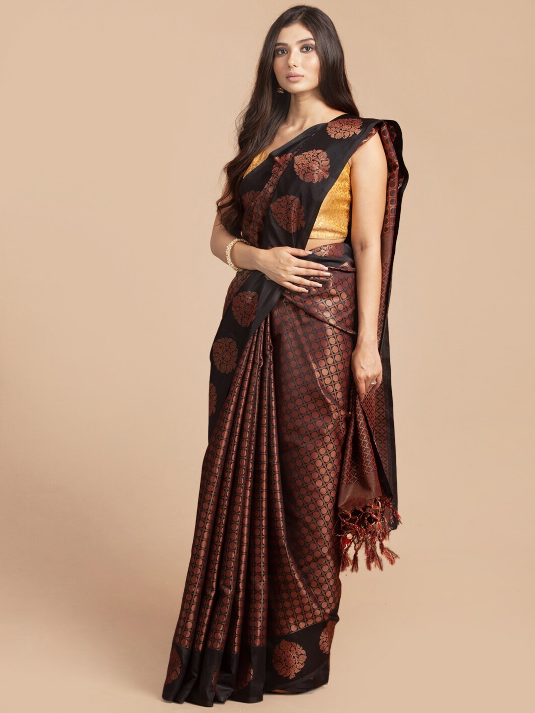 

HOUSE OF BEGUM Woven Design Zari Banarasi Saree, Black