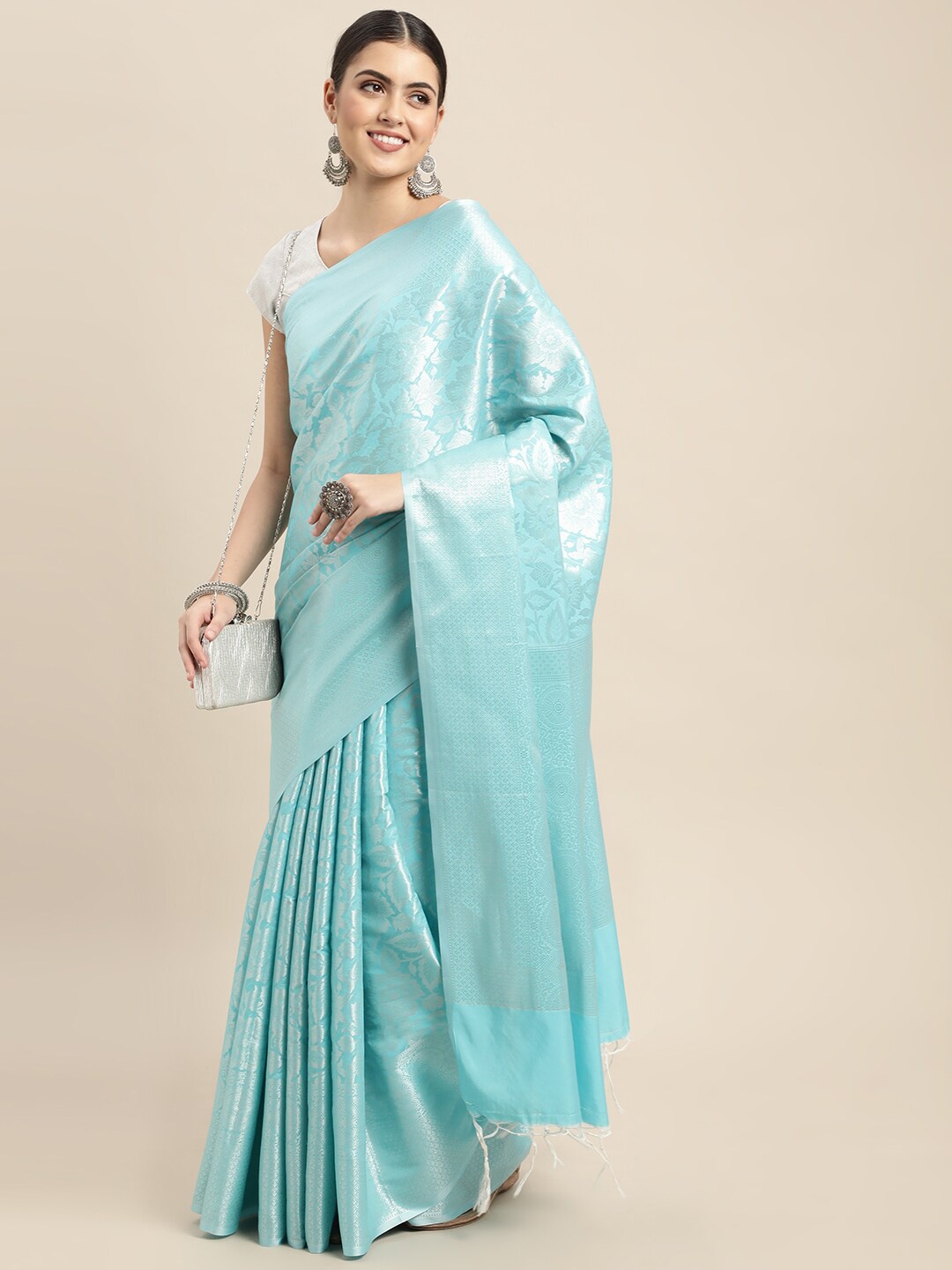 

HOUSE OF BEGUM Floral Woven Design Zari Kanjeevaram Saree, Blue