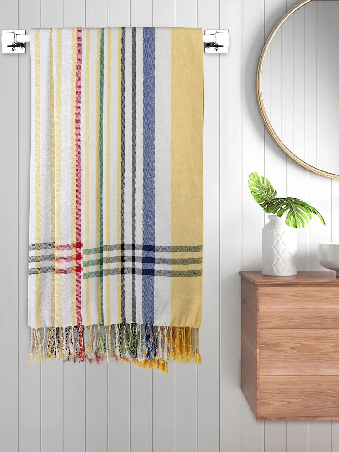 

FABINALIV White & Red 4 Pieces Striped Cotton 225 GSM Bath Towels