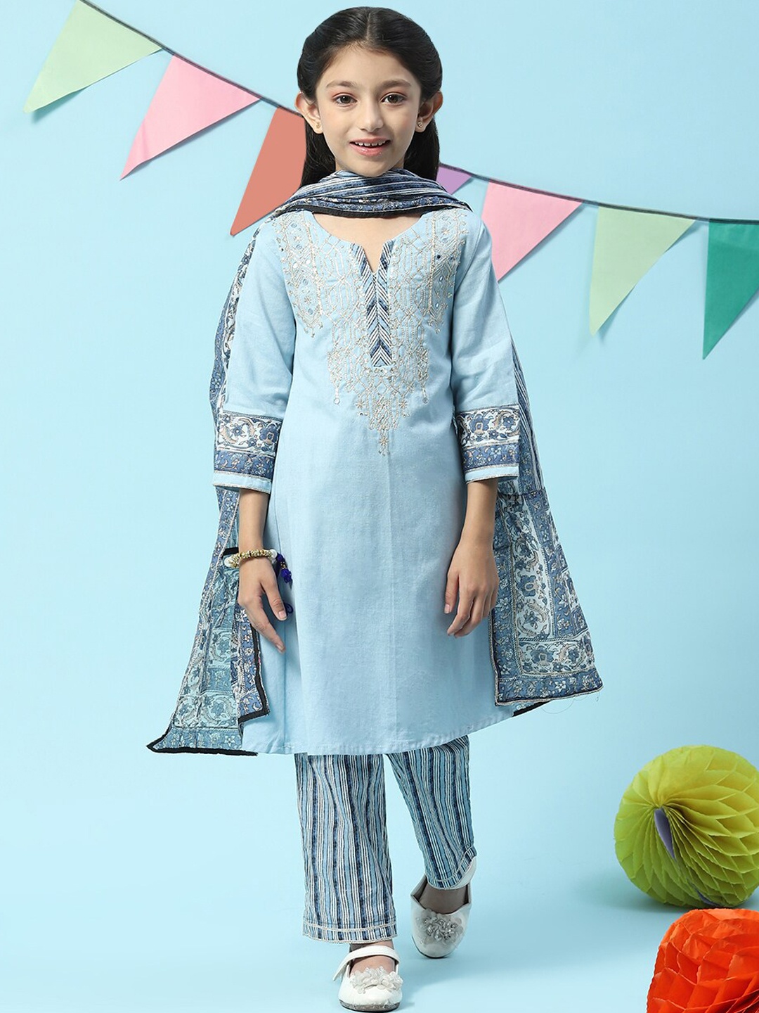 

Biba Girls Ethnic Motifs Embroidered Sequined Kurta with Trousers & Dupatta, Blue