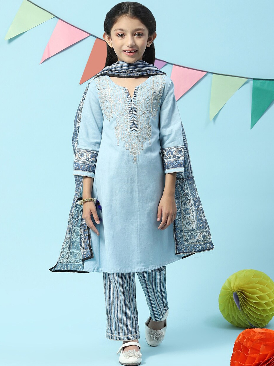 

Biba Girls Ethnic Motifs Yoke Design Sequined Kurta with Trousers & Dupatta, Blue