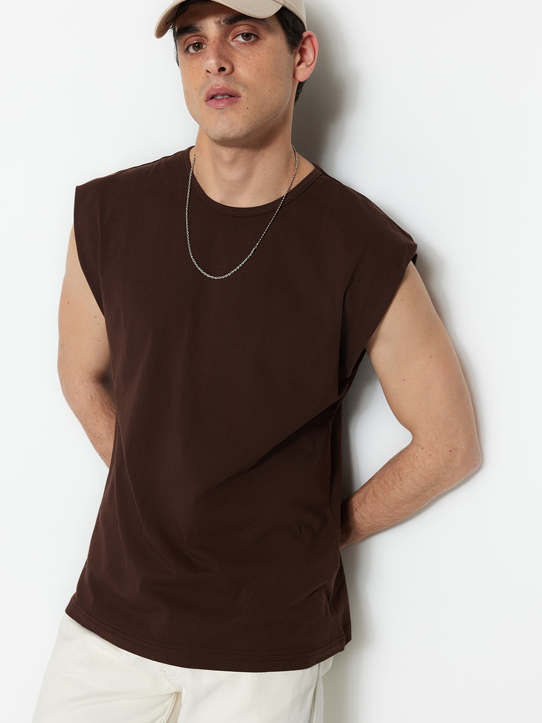 

Trendyol Round Neck Extended Sleeves Casual T-shirt, Brown