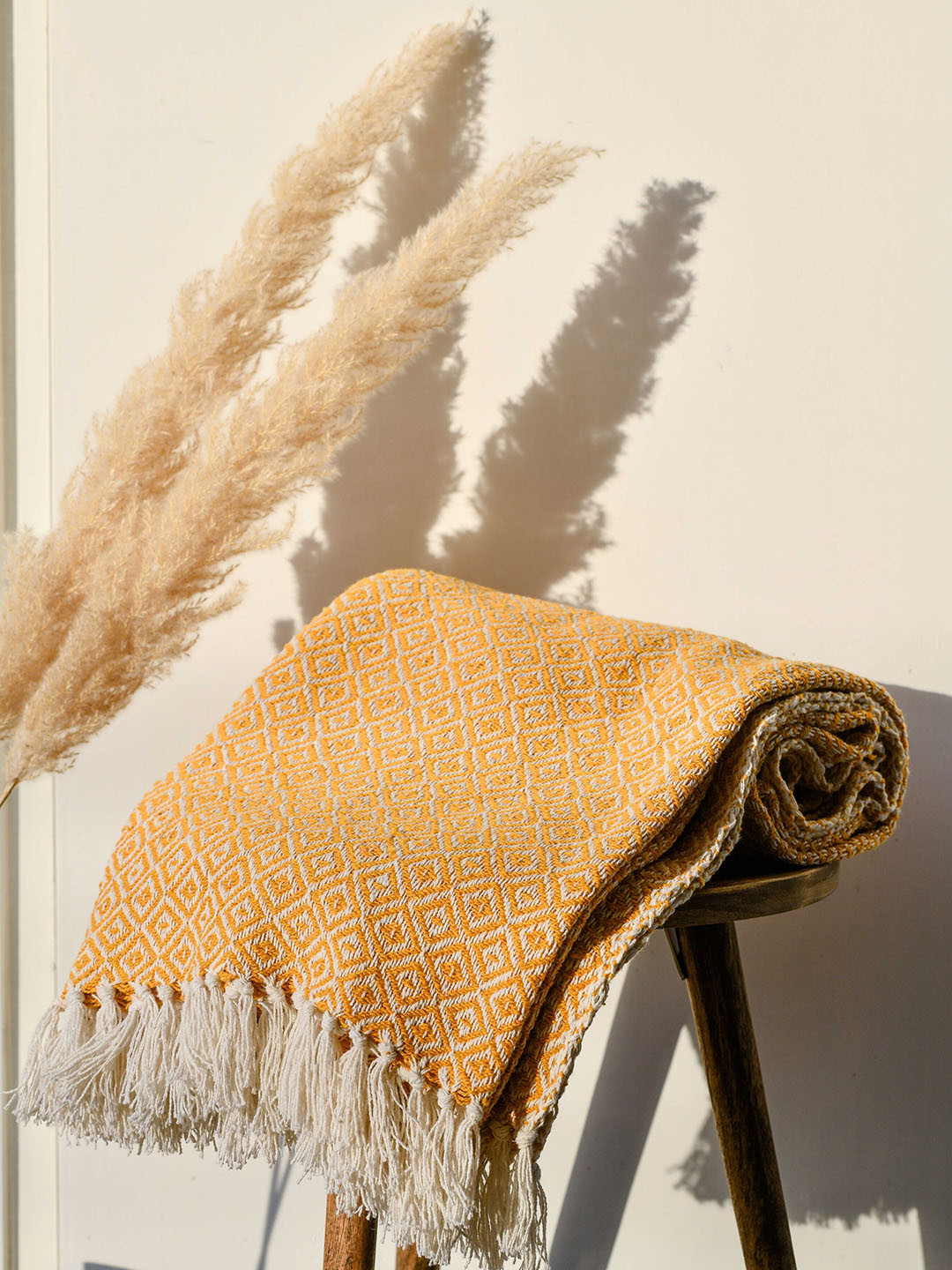 

THE SEWING CREST Golden Color Handwoven Cotton Blanket, Gold