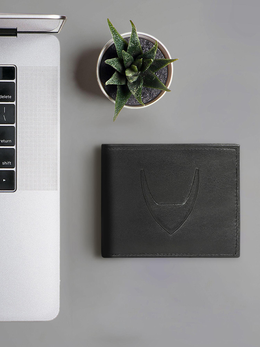 

Hidesign Men Leather Two Fold Wallet, Black