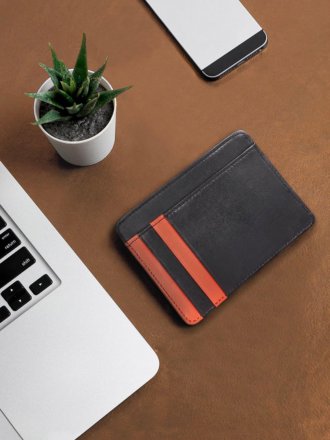 

Hidesign Men Leather Card Holder, Black