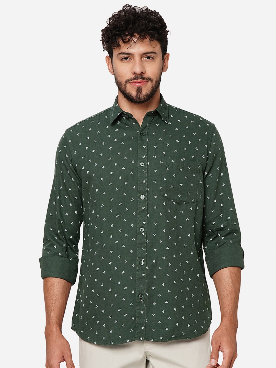 

Greenfibre Micro Ditsy Printed Spread Collar Pure Cotton Casual Shirt, Green