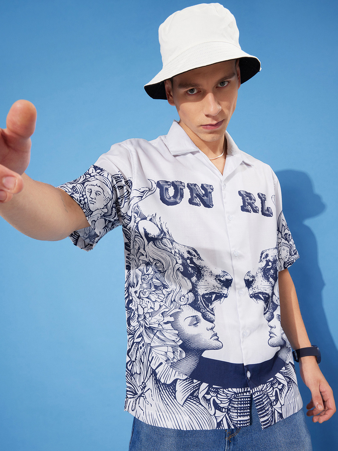 

UNRL Relaxed Fit Opaque Graphic Printed Cuban Collar Casual Shirt, White