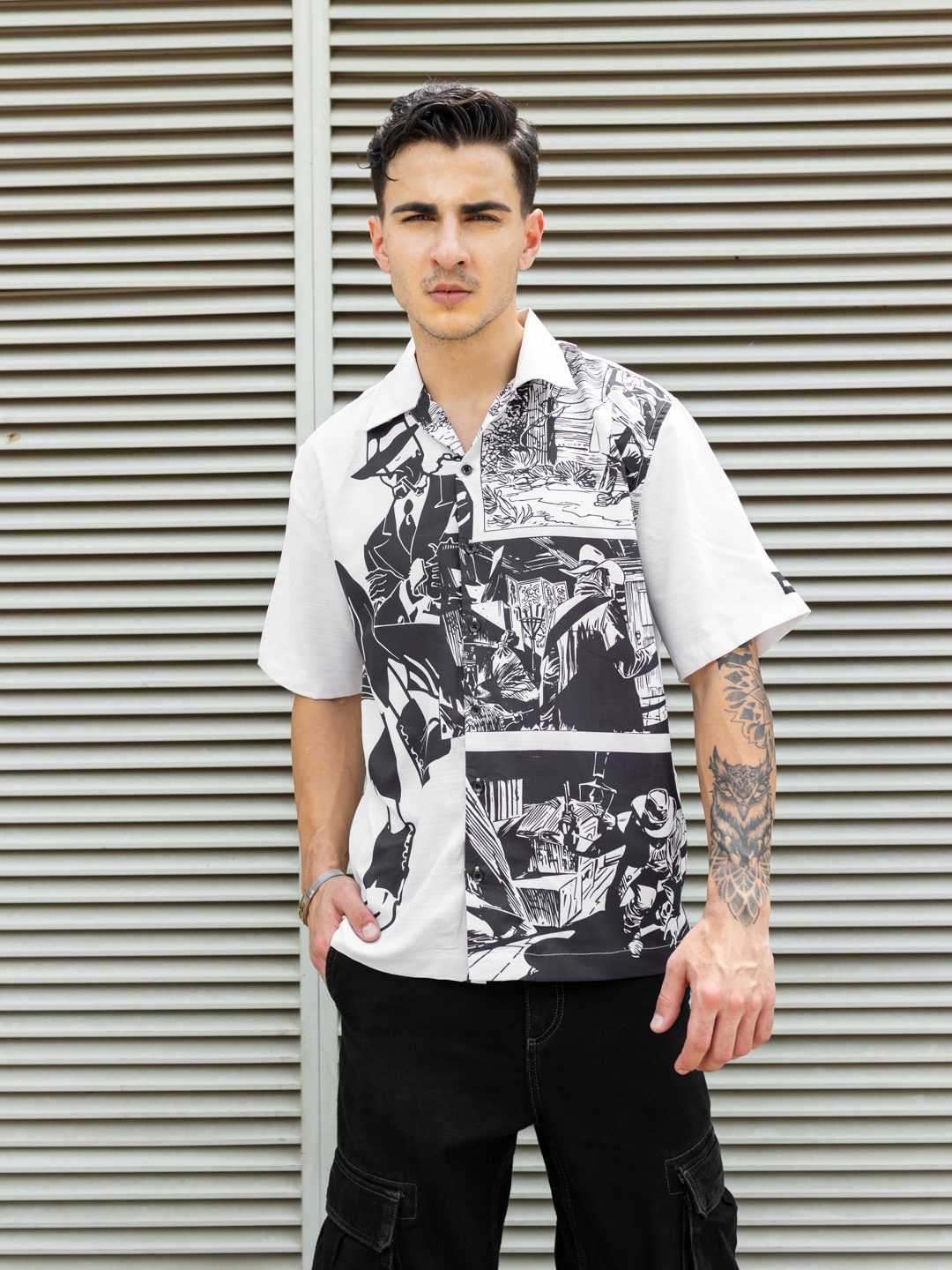 

UNRL Abstract Printed Cuban Collar Relaxed Fit Casual Shirt, White