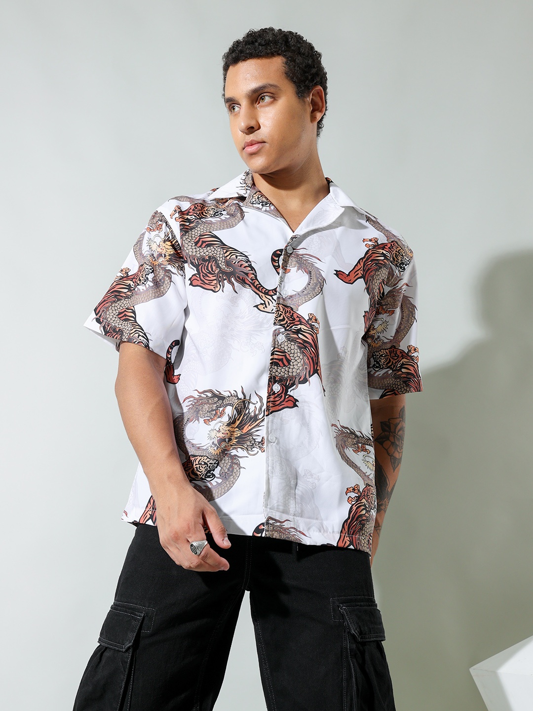 

UNRL Relaxed Graphic Printed Casual Shirt, White