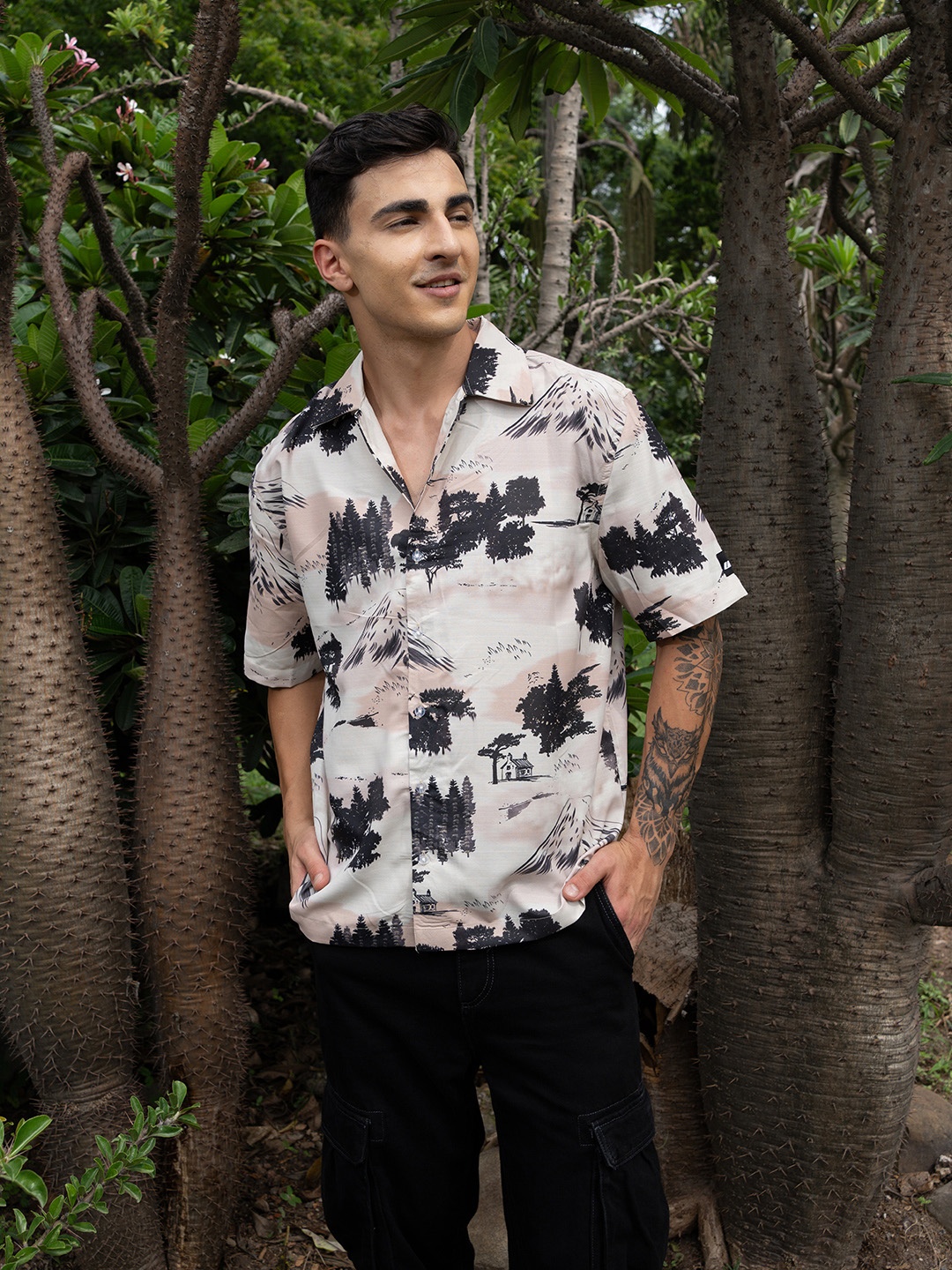

UNRL Relaxed Printed Cuban Collar Casual Shirt, Beige