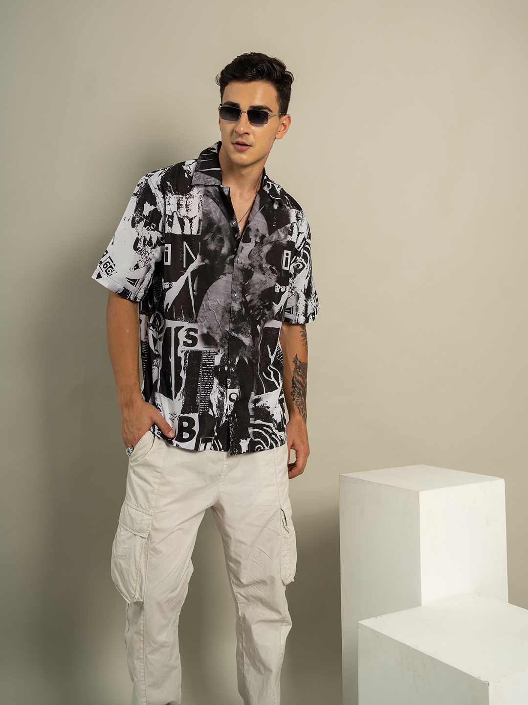 

UNRL Relaxed Printed Cuban Collar Casual Shirt, Black