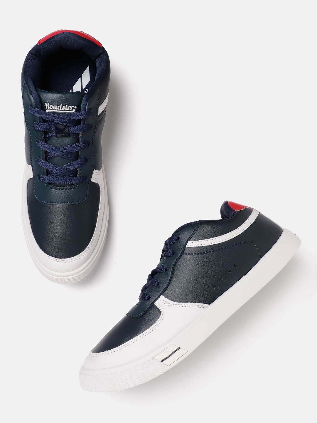 

Roadster Men Colourblocked Sneakers, Navy blue