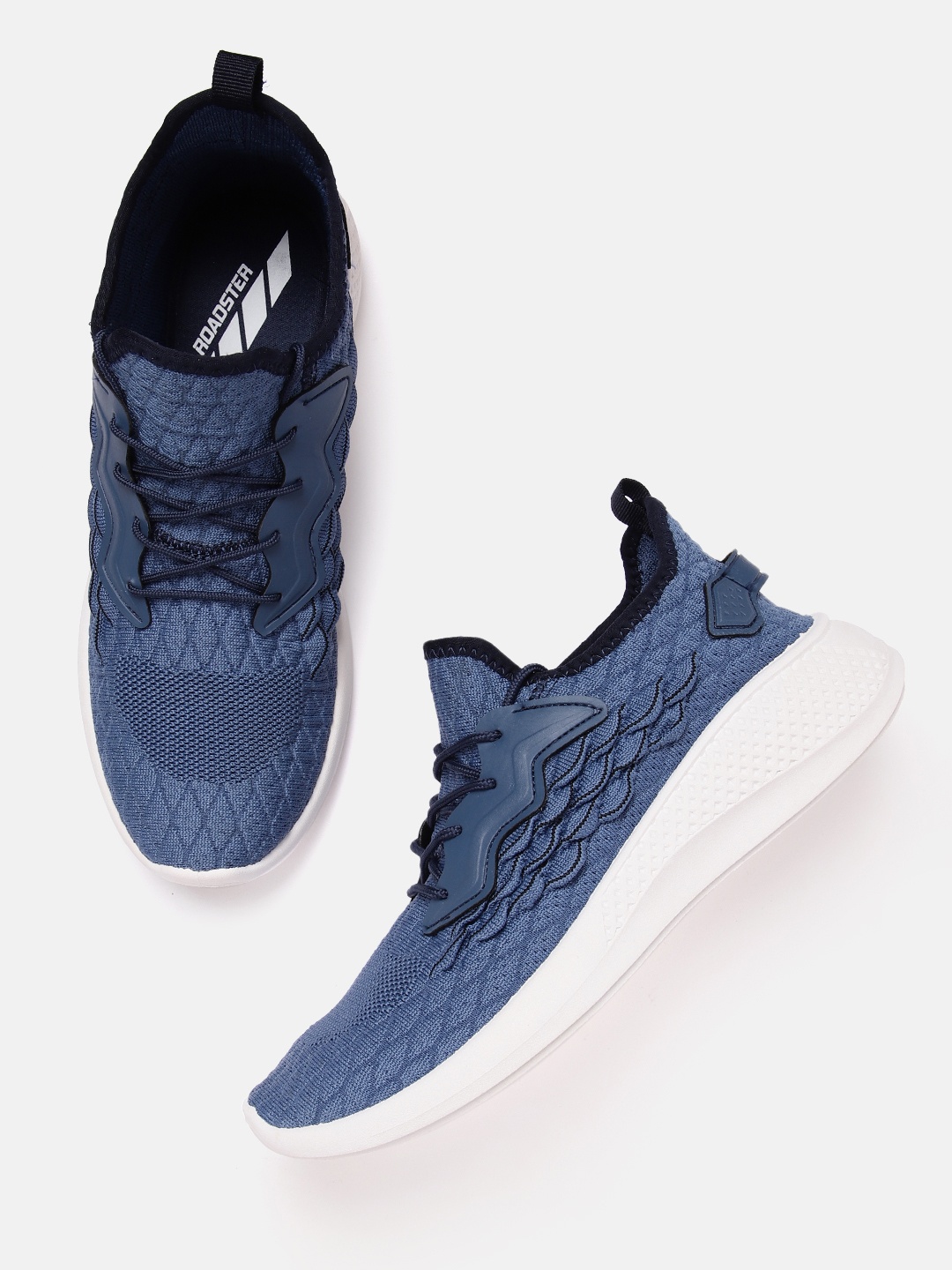 

Roadster Men Woven Design Sneakers, Navy blue