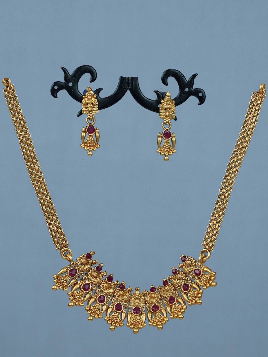

Diksha collection Gold-Plated Stone Studded Jewellery Set