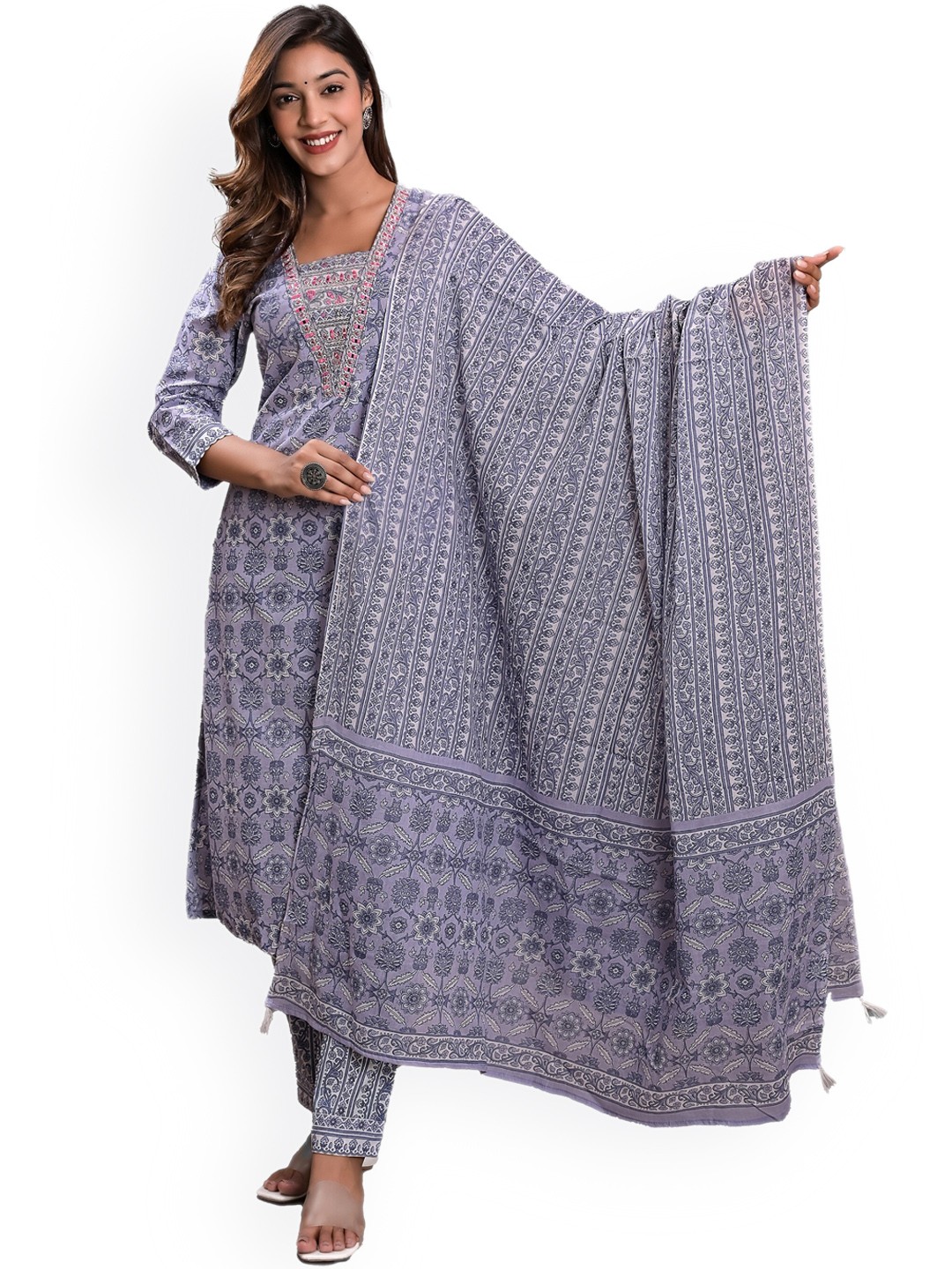 

KASHEEDA Floral Embroidered Pure Cotton Kurta with Trousers & With Dupatta, Purple