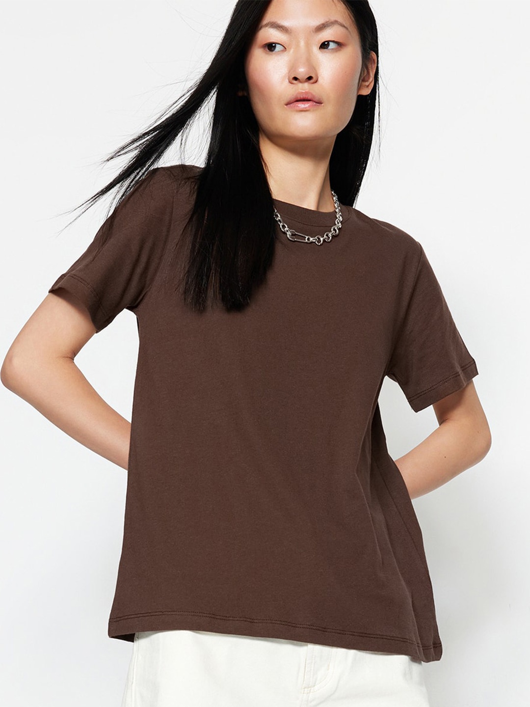

Trendyol Round Neck Pure Cotton Casual T-shirt, Brown