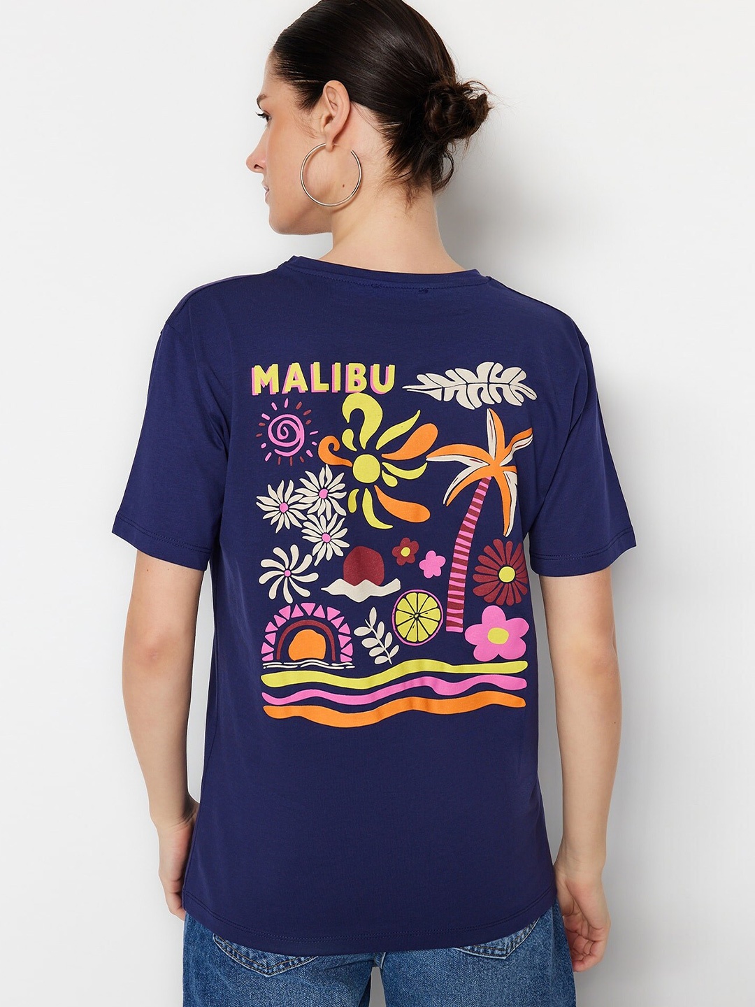 

Trendyol Graphic Printed Round Neck Cotton T-shirt, Navy blue