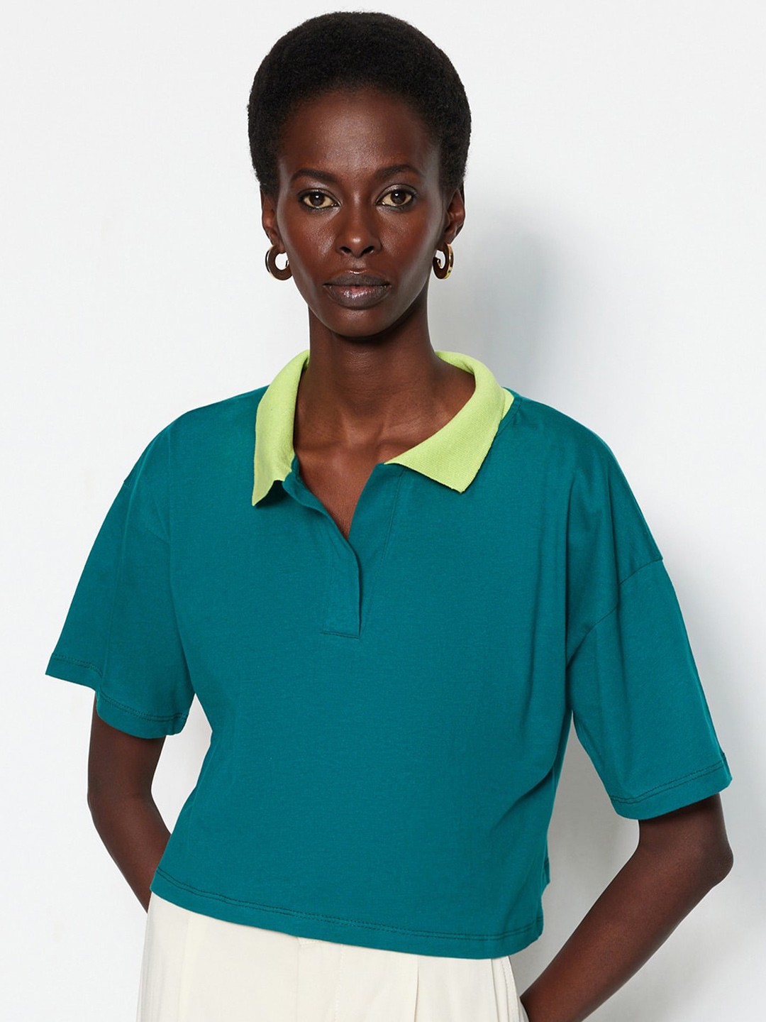 

Trendyol Polo Collar Short Sleeves T-shirt, Teal