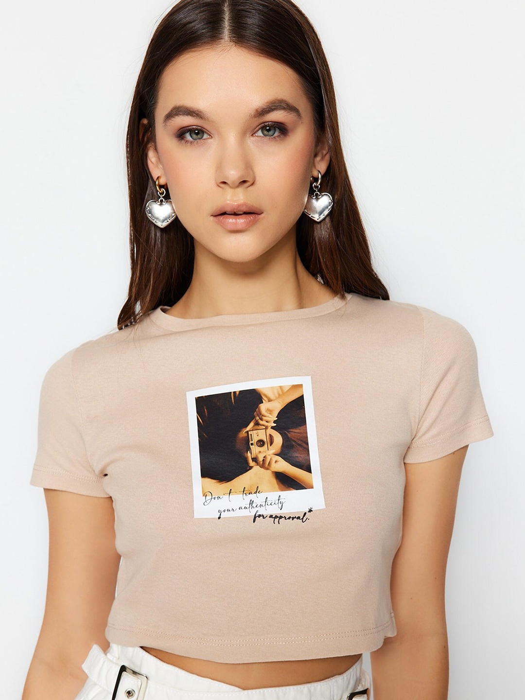 

Trendyol Graphic Printed Pure Cotton Crop T-Shirt, Beige
