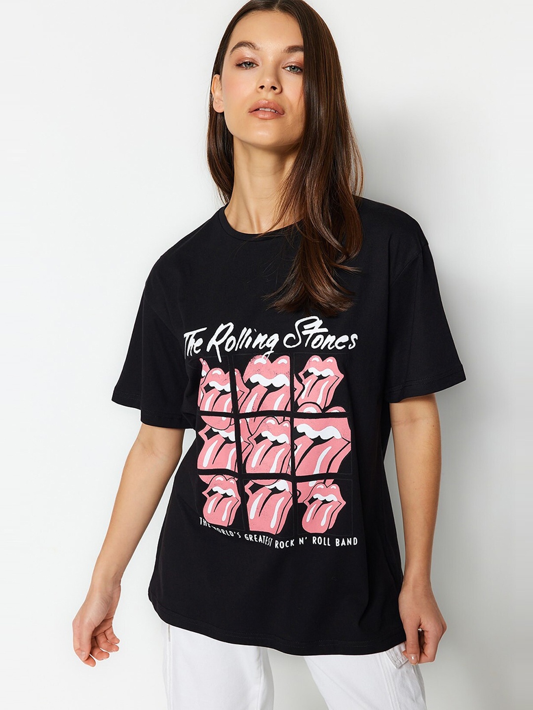 

Trendyol Graphic Printed Drop-Shoulder Sleeves T-Shirt, Black