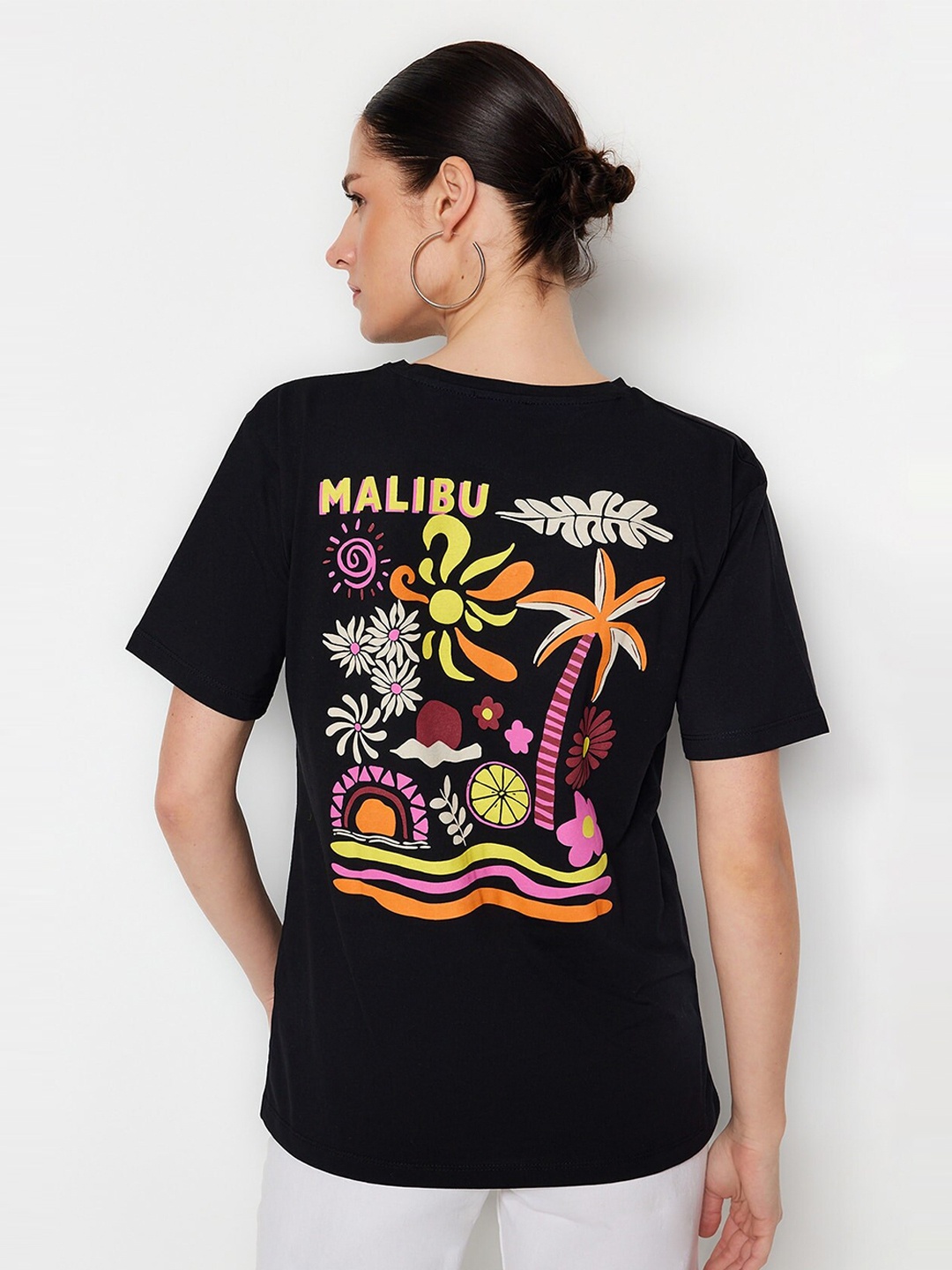 

Trendyol Graphic Printed Pure Cotton T-shirt, Black