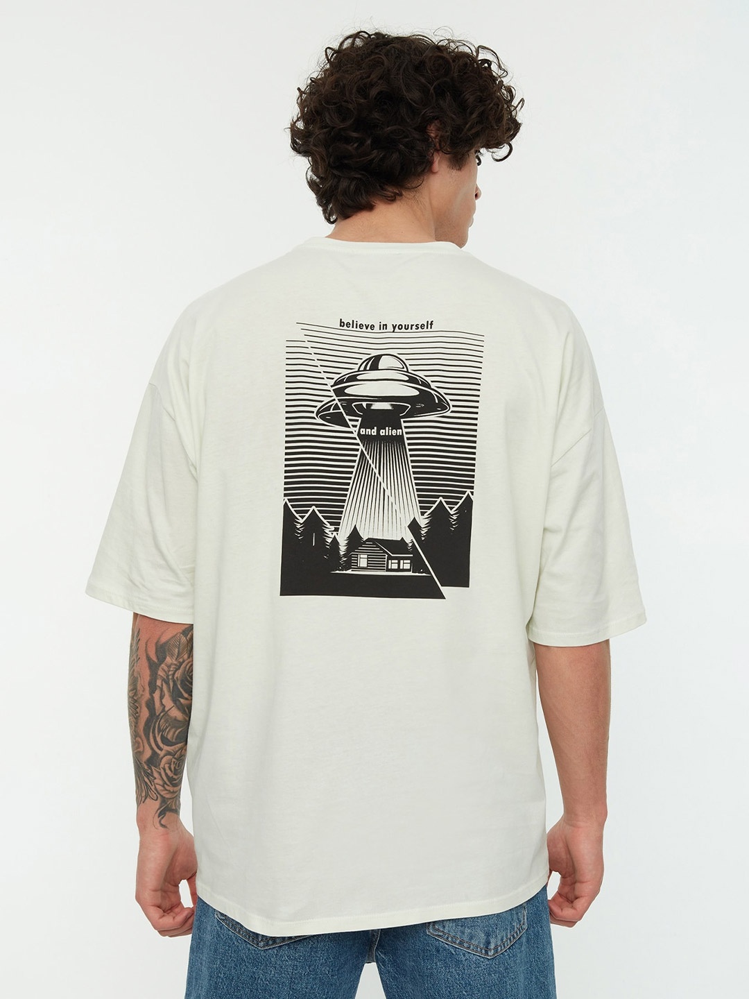

Trendyol Graphic Printed Drop -Shoulder Sleeves Pure Cotton T-Shirt, Beige