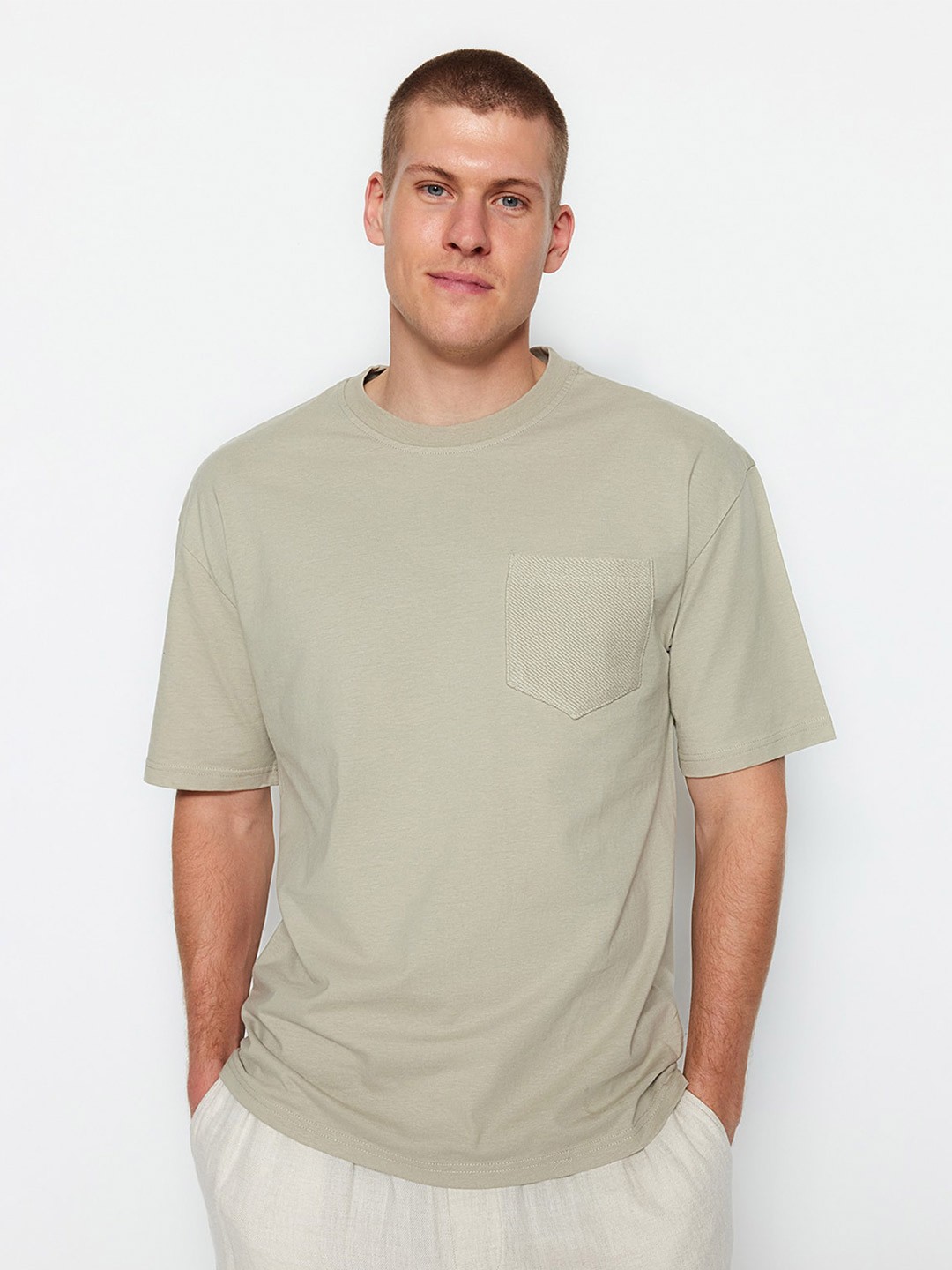 

Trendyol Round Neck Pure Cotton T-shirt, Green