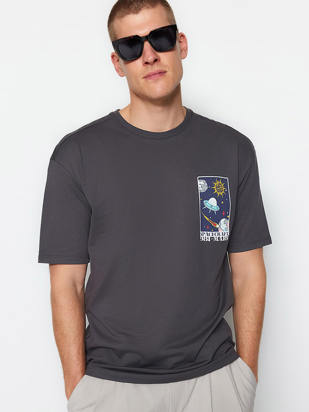 

Trendyol Graphic Printed Pure Cotton T-Shirt, Grey