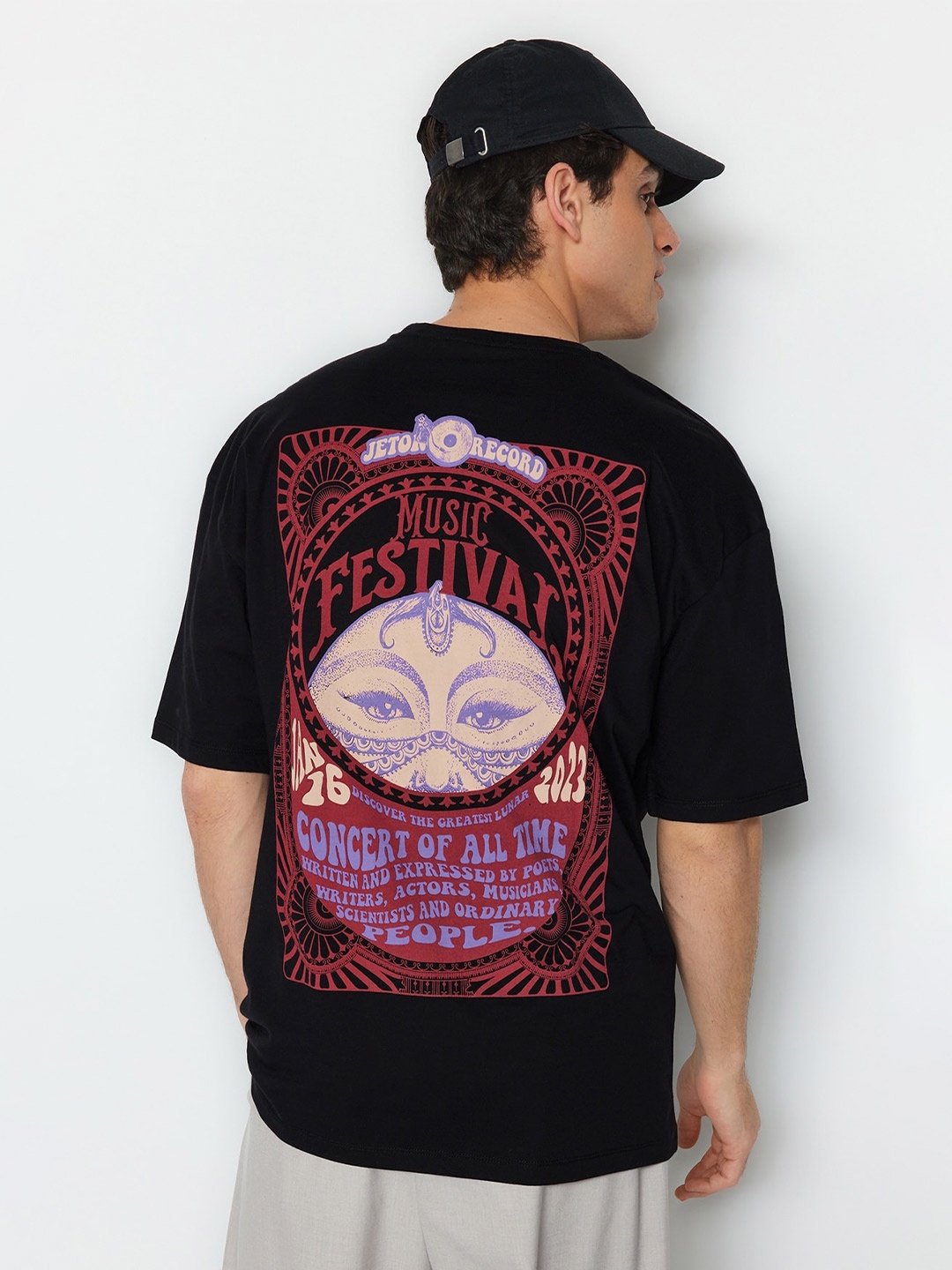 

Trendyol Typography Printed Drop-Shoulder Pure Cotton T-shirt, Black