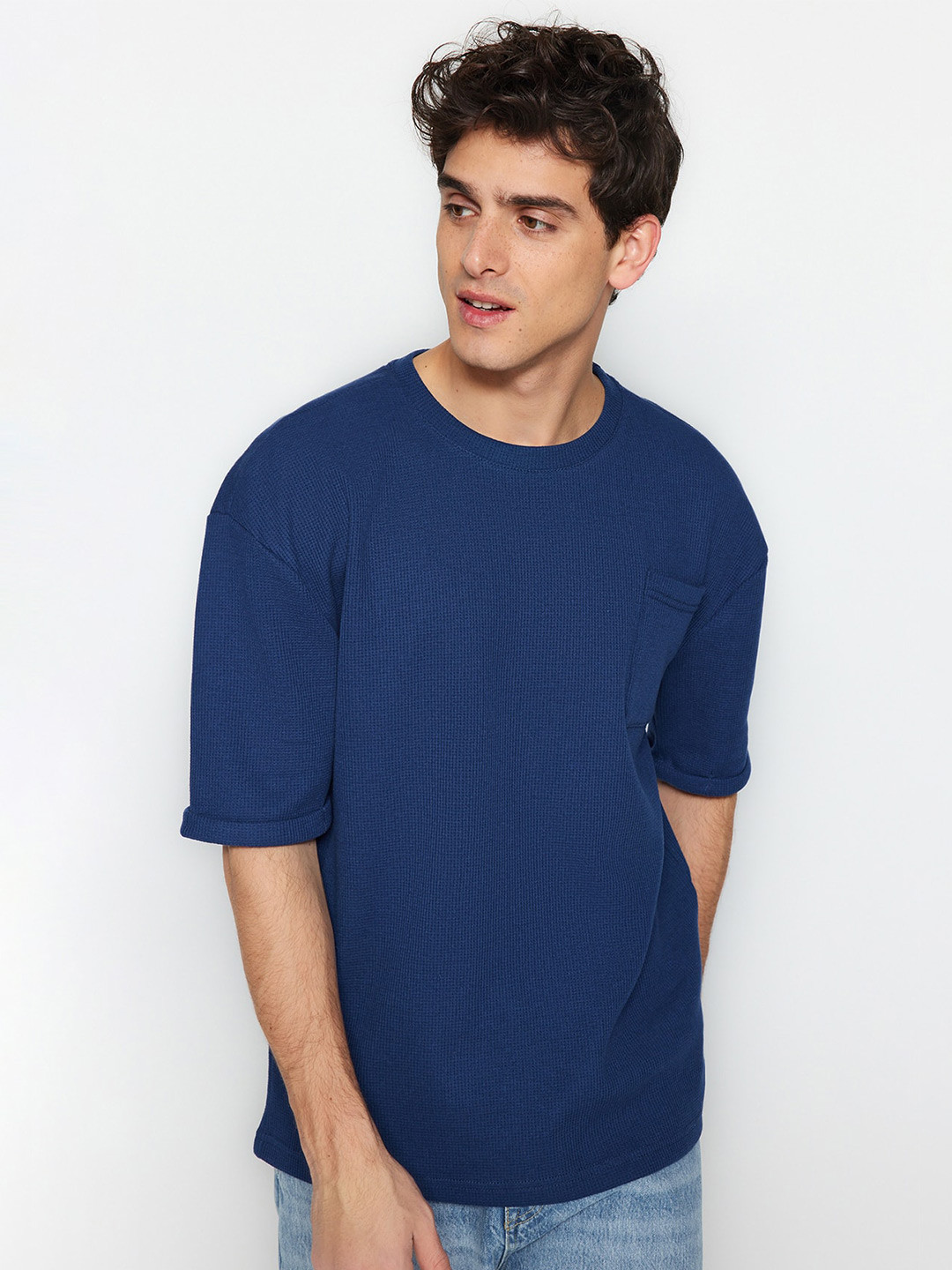 

Trendyol Round Neck Short Sleeves Casual T-shirt, Blue
