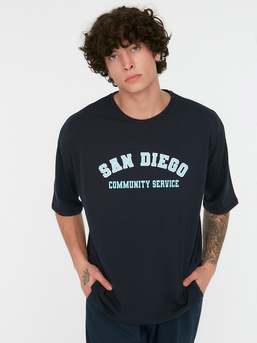 

Trendyol Typography Printed Drop Shoulder Sleeves Pure Cotton T-shirt, Black