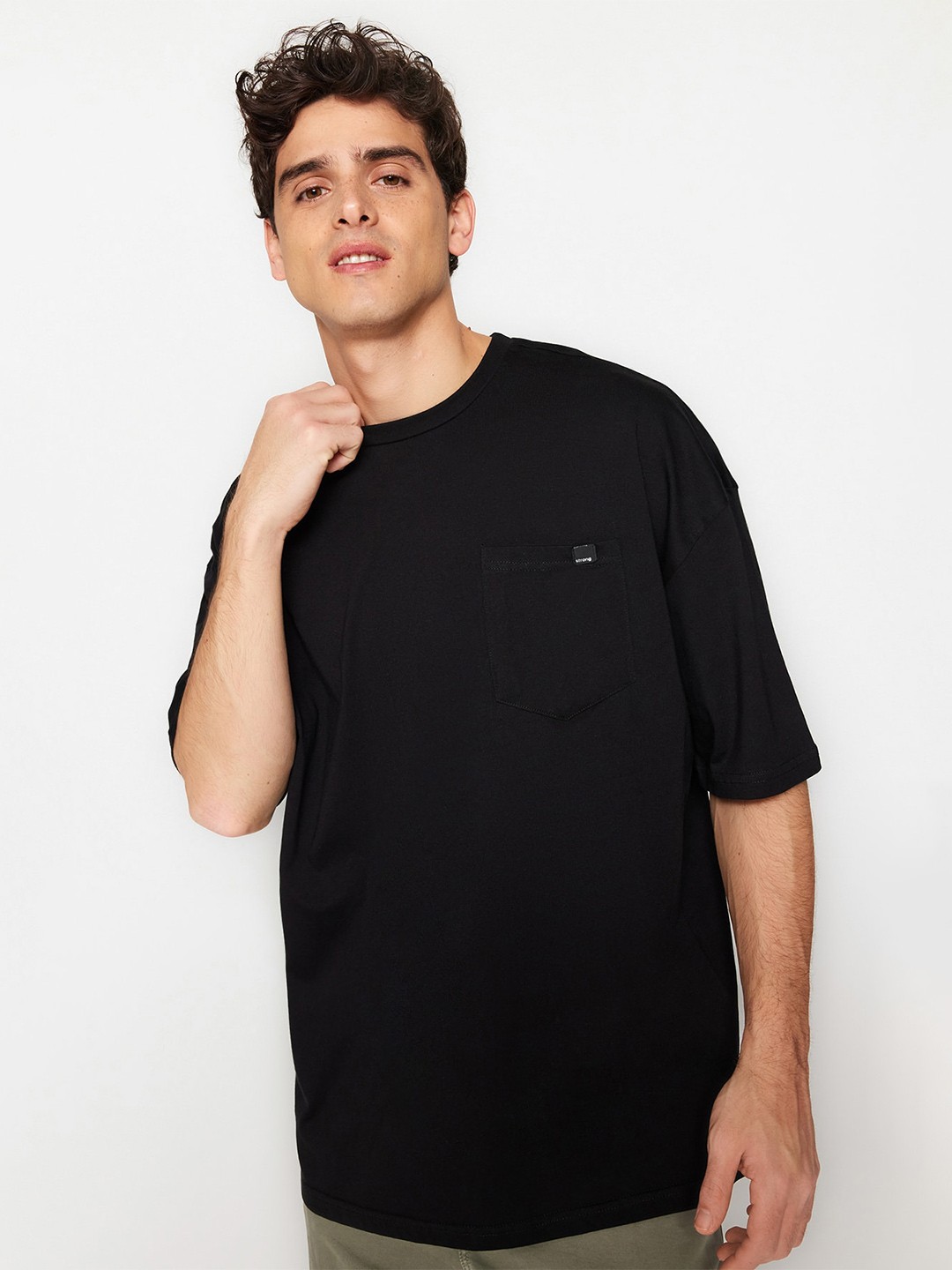 

Trendyol Round Neck Pure Cotton T-shirt, Black