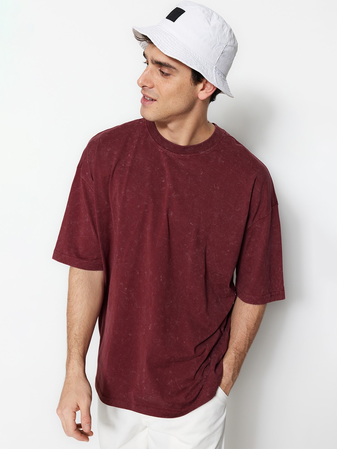 

Trendyol Round Neck Pure Cotton T-shirt, Maroon