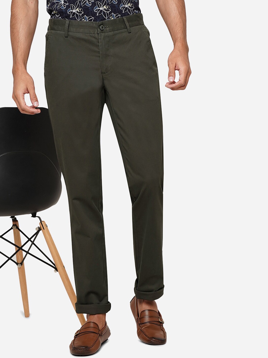 

JADE BLUE Men Slim Fit Mid-Rise Pure Cotton Trousers, Green