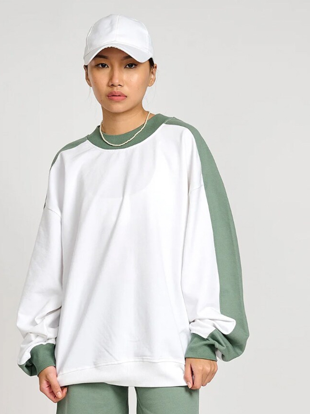 

Bonkers Corner White & Green Round Neck Long Sleeves Sweatshirt