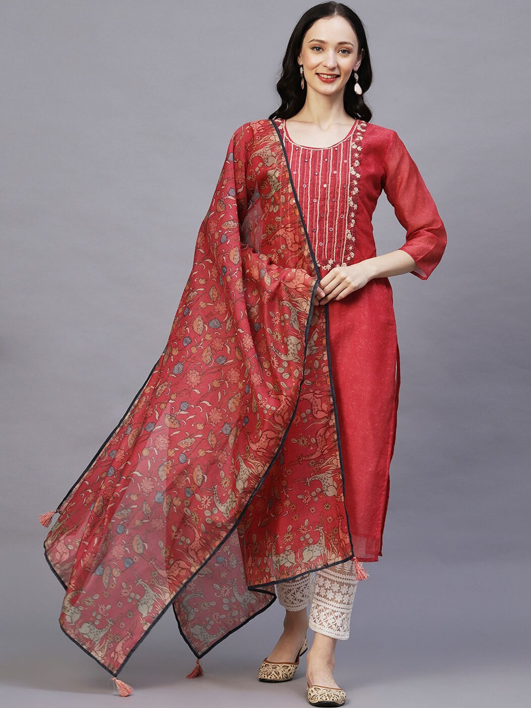 

FASHOR Red & Beige Floral Embroidered Mirror Work Chanderi Silk Kurta With Dupatta